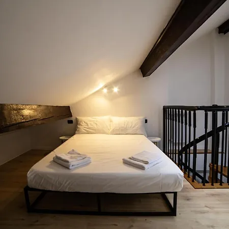 Appartamento Casa Enea - Luxury House Milano Navigli Esterno foto